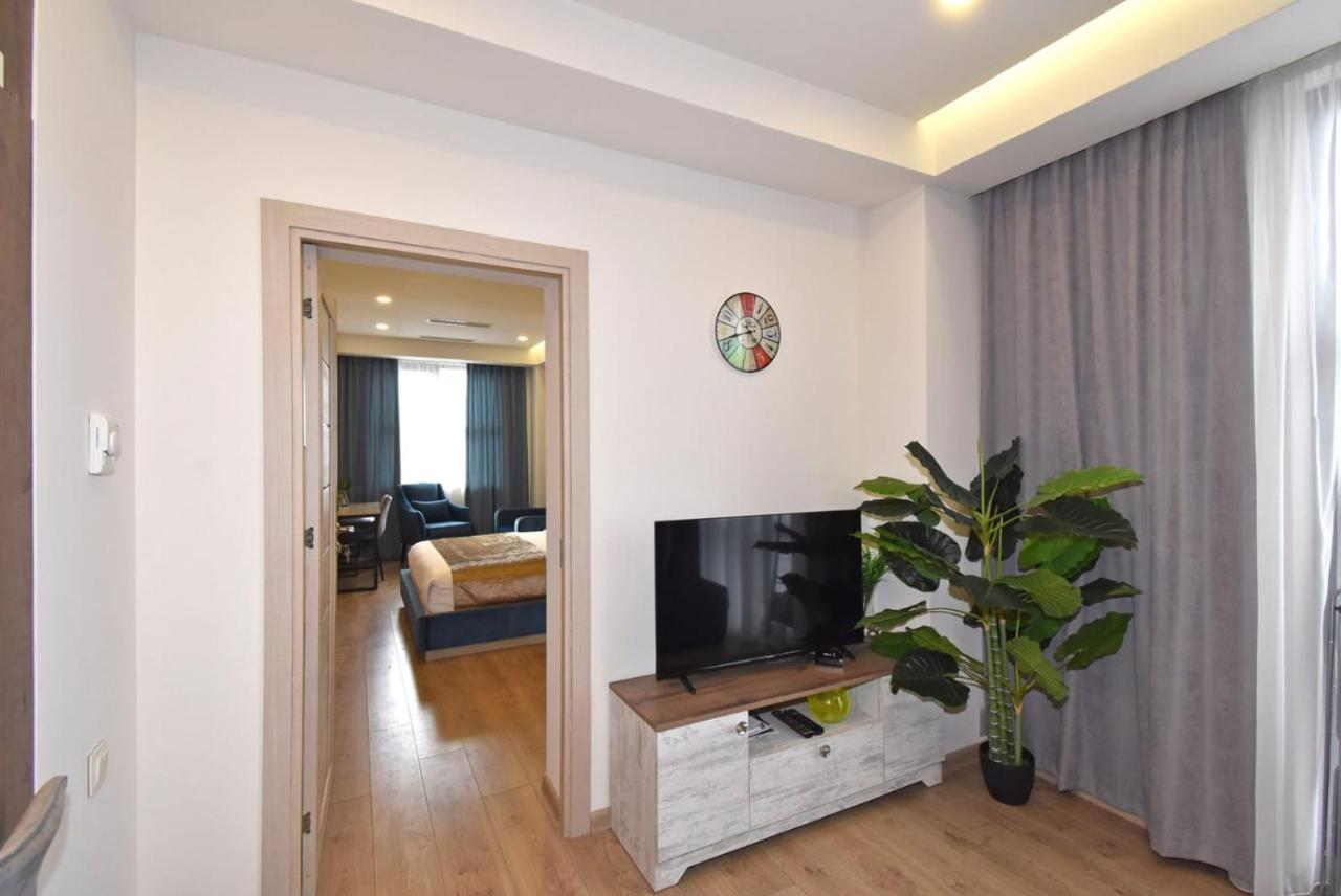 Home4You City Center Apartments Yerevan Exterior photo